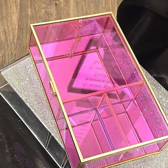 Curios Pink & Gold Mirrored Jewelry Organizer - Picture 8 of 10